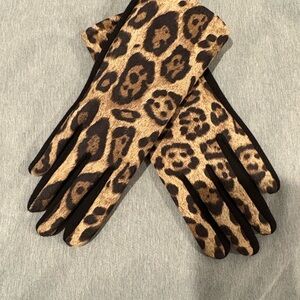 Chico's Leopard Pattern Gloves - Black and Brown